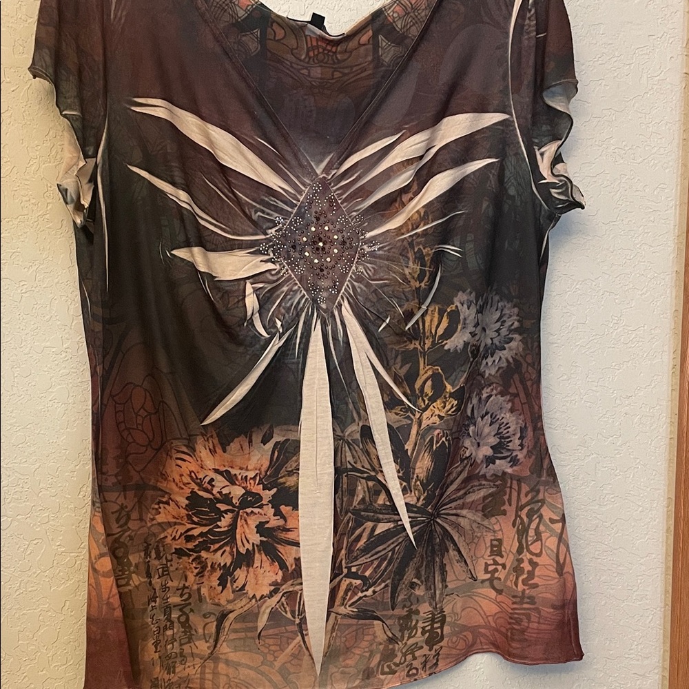 B.L.U.E. Floral Graphic Women's Top